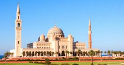 Mosquée Hassan II de Casablanca au bord de l'océan Atlantique