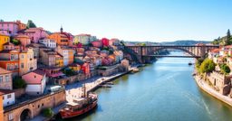 Maisons colorées du quartier de la Ribeira à Porto au bord du Douro